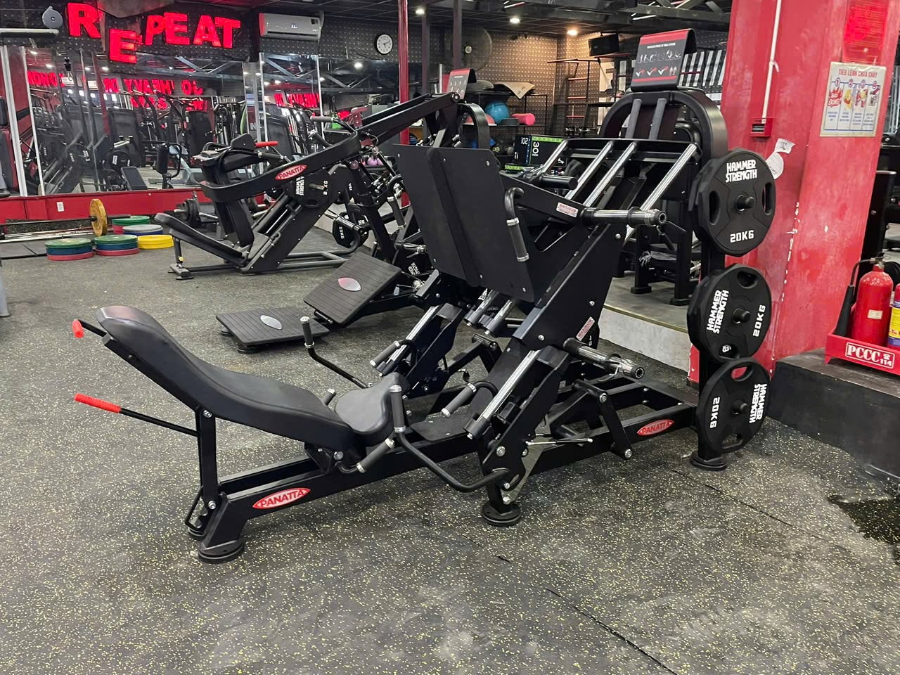 Mega Gym Quận 2