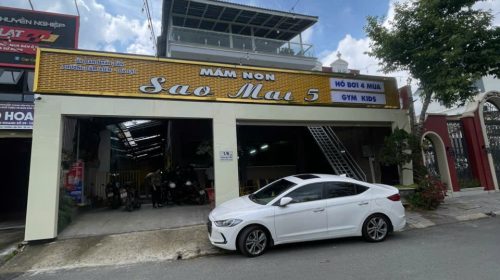 Hồ bơi Sao Mai